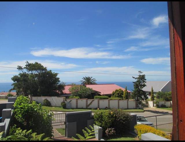 5 BEDROOM HOUSE FOR SALE IN DANA BAY